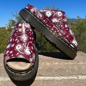 🏴󠁧󠁢󠁥󠁮󠁧󠁿 Vintage Dr. Martens MIE Red Dandelion Floral Platform Slides UK 5